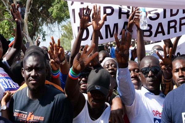 Dimanche, journée de haute tension en Gambie : un bilan encore flou fait était de mort et blessés du côté des manifestants