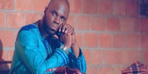 Son procès renvoyé : Kémi Seba ne rate pas  Macky Sall, Aly Ngouille Ndiaye et Youssou Ndour