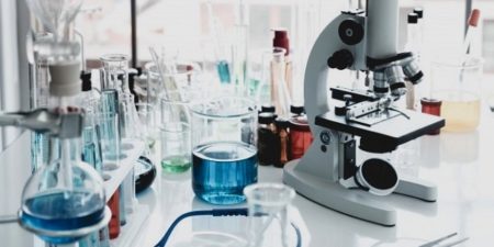 Nouvelle découverte scientifique contre les épidémies : bientôt un antivirus miracle à base de sucre ?