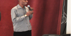 Plateaux Tv et radio désertés : qui pour défendre les réalisations du chef ? -Par Aly Saleh