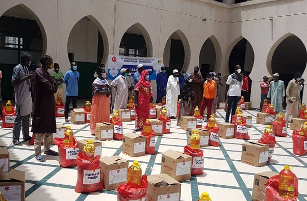 Ramadan 2020:  des familles démunies sénégalaises bénéficient d’aide alimentaire de Dyanet Vakfi estimée à 35 millions cfa.