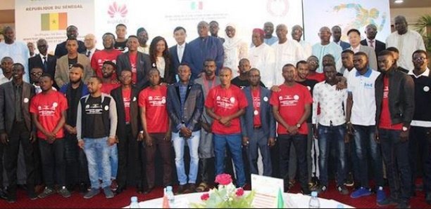 Journée internationale de la jeunesse : Solidarité intergénérationnelle Créer un monde pour tous les âges