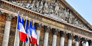 France-Proposition de loi visant à interdire la diffusion d’images de policiers : RSF demande que ce texte ne soit ni inscrit à l’ordre du jour de l’assemblée, ni examiné.