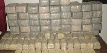 Diboli  : Les douanes maliennes saisissent 78 briquettes de cannabis à destination du Sénégal.