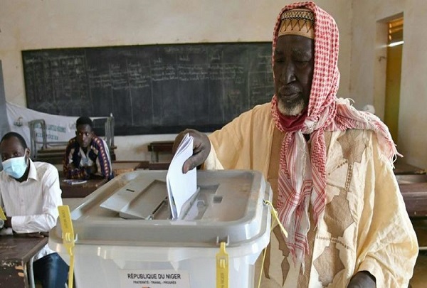 Une trentaine de postulants à la Présidentielle du Niger : les principaux candidats et les défis en attente