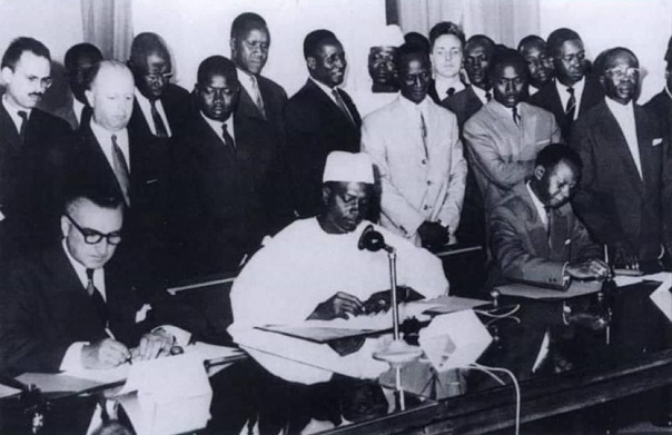 Lundi 25 janvier 2021: XIIème Anniversaire du rappel à Dieu du Président Mamadou DIA (18 juillet 1910-25 janvier 2009)