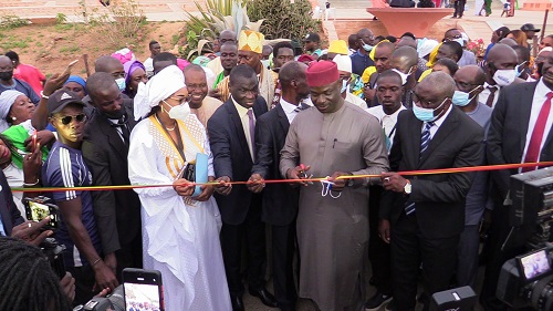 SECONDE EDITION DE LA FOIRE INTERNATIONALE DES PRODUITS AFRICAINS : La Plateforme « Bay Sa Waar »   pour la promotion du savoir-faire local