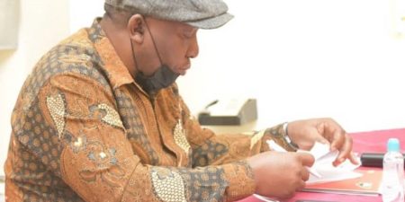 Comme La Guinée, Comme Le Mali Par Paul Ejimé