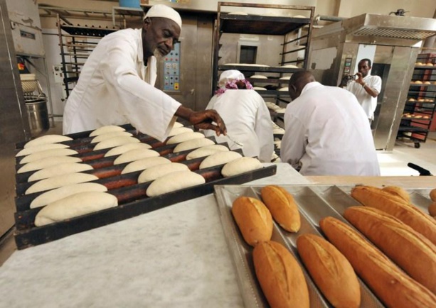 Baisse du prix de la farine :  Le Regroupement des boulangers du Sénégal dément et alerte sur la crise du secteur
