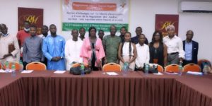 Régularisation des médias sociaux : Les acteurs pour la sensibilisation, la culture numérique et l’autorégulation