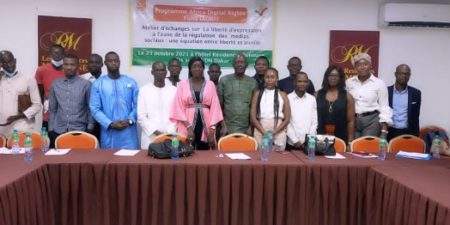 Régularisation des médias sociaux : Les acteurs pour la sensibilisation, la culture numérique et l’autorégulation