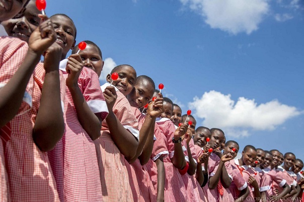 Table ronde mondiale :  Accélérer les progrès pour éliminer les mutilations génitales féminines !  Donnez la priorité aux jeunes !