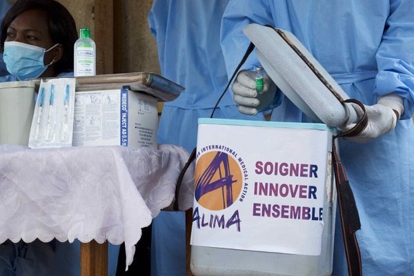 Premier partenaire privé panafricain de l’ONG médicale : CFAO signe un nouveau partenariat santé avec ALIMA