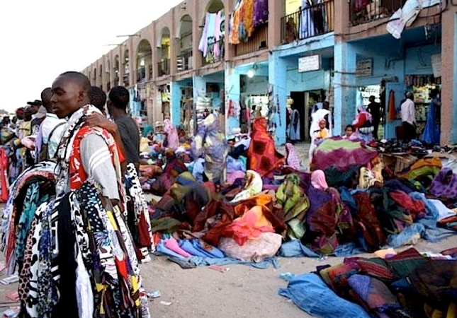 Commerce en centre-ville de Dakar : Déguerpis, les marchands ambulants réinvestissent en force Petersen