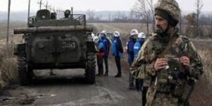 Guerre en Ukraine: comment stopper Poutine et éviter l’escalade militaire?  (Par Aly Saleh)