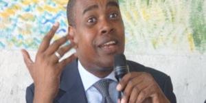 Visite attendue du préisdent de l’UA aux Comores : Saïd Larifou interpelle Macky Sall sur «la dictature» du Président Azali Assoumani