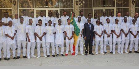 Hommage au vainqueurs de la CAN : Macky Sall offre une prime exceptionnelle de 50 millions et deux terrains à chaque joueur
