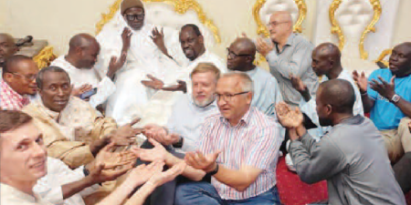 Touba Des émissaires russes et ukrainiennes sollicitent des prières de Serigne Mountakha