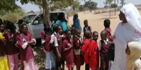 Khombole-Solidarité: les élèves du Royaume des Enfants de Dakar au chevet des pensionnaires du  Daara Iqra de  Mboulekh Téne