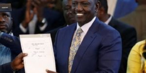 Kenya : La Commission Électorale déclare William Ruto vainqueur du vote présidentiel du 9 août…  Par Paul Ejimé