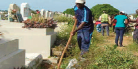 Nettoyage Du Cimetière Saint Lazare : Abbé Joseph Gning invite ses pairs chrétiens à perpé- tuer ces actions