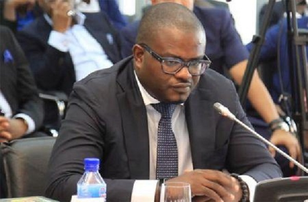 Ghana : le secrétaire d’Etat aux Finances limogé après des accusations de corruption