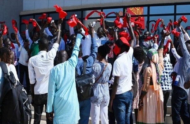 Face à l’obstination du procureur de maintenir Pape Alé Niang en prison : la CAP appelle à la mobilisation