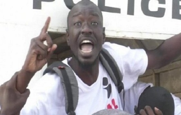 Après une déclaration aux abords de l’Assemblée : Karim Xrum Xakh arrêté et entendu par la Dic