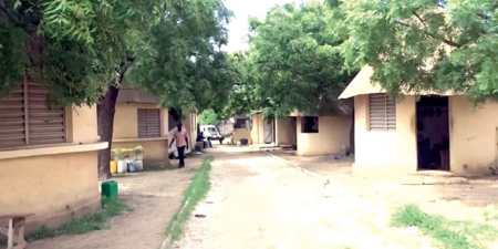 Le village artisanal de Rufisque en déclin : la situation du tourisme au Sénégal est passée par là…