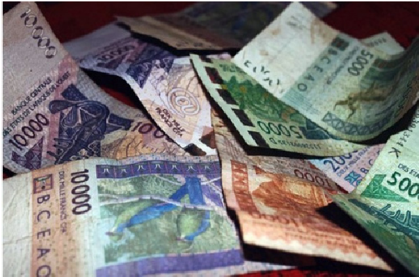 Le Togo durcit la lutte : Vers une loi contre le faux monnayage et les atteintes aux signes monétaires