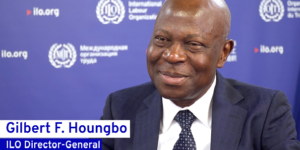 Au milieu des crises, il y a des raisons d&rsquo;espérer : si nous nous unissons pour poursuivre la justice sociale (OIT)