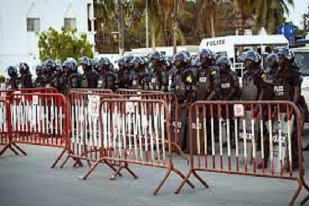 Ousmane Sonko face aux députés : Les policiers adjoints volontaires ‘’libérés’’ avaient été recrutés sur ‘’des bases politiques’’