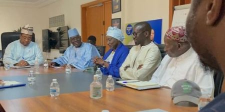 Non à un 3ième Mandat : vers une plateforme commune contre le wax waxeet