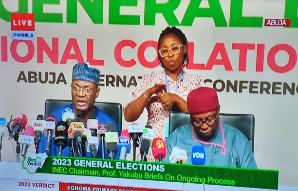 Présidentielles 2023 : Les élections cruciales au Nigeria démarrent lentement- Par Paul Ejimé
