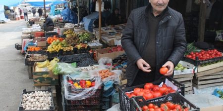 Actualiser des pratiques éprouvées :   perfectionner  des techniques  traditionnelles  dope la production des célèbres tomates azerbaïdjanaises