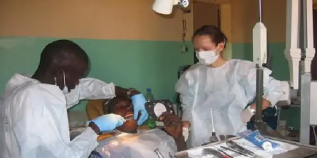 En A G  Extraordinaire : Les chirurgiens-dentistes dénoncent de mauvaises conditions de travail et craignent des départs dans leurs rangs