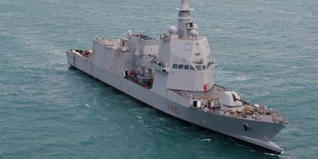 Renforcer la sécurité en mer en Afrique de l’ouest : Un patrouilleur de la marine italienne à Dakar