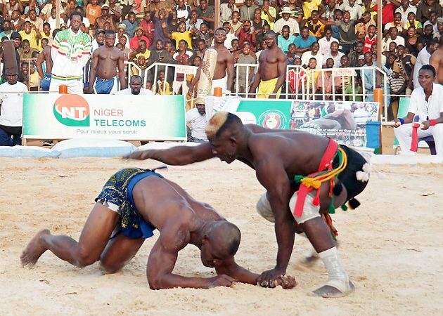 Démarrage officiel du 12ème Tournoi de Lutte de la CEDEAO : de passionnants combats en perspective et six trophées à remporter.