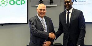 Construction de 4 centrales solaires-production d&rsquo;engrais verts au Maroc :  L&rsquo;IFC et le Groupe OCP en accord de partenariat