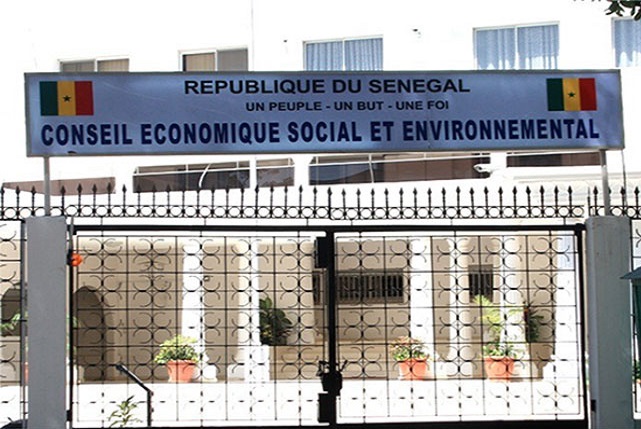 Oui, Il Faut Reformer Le Conseil Économique, Social Et  Environnemental (CESE) Birahime Seck, ancien membre du CESE
