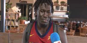 Un héros inattendu en Catagne : Le Sénégalais Assane Fall déjoue un braquage dans une banque de Sabadell (Barcelone)
