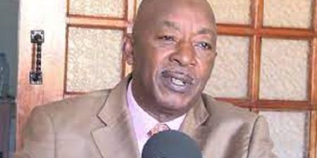 Il Se Fait Tard …!  Par Babacar Louis Camara