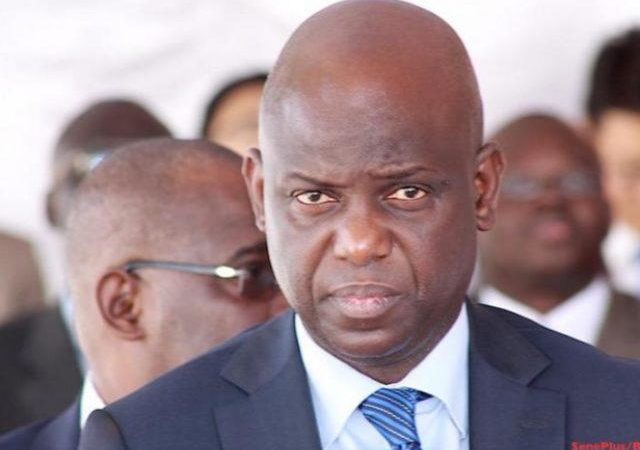 Le beau-frère de Macky Sall freiné à l’AIBD : Mansour Faye interdit de départ pour la Oumrah à la Mecque