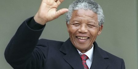 30 juin 1992 – 30 juin 2025. : Il y a 33 ans, l’UCAD décernait le titre de Doctorat Honoris Causa à Nelson Mandela