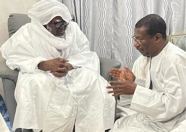 Langues nationales et valeurs religieuses  dans les programmes. Face à Serigne Mountakha, Mary Teuw Niane décline la refondation du système éducatif