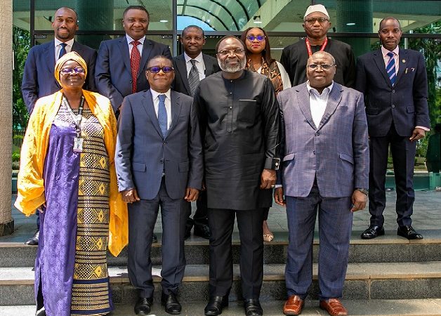 Document de stratégie d’intégration régionale  en Afrique de l’ouest : la  Commission de la CEDEAO et la BAD en Collaboration sur sa revue à mi-parcours