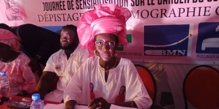 CAMPAGNE DE SENSIBILISATION DU CANCER DE SEIN A LAC ROSE : 180 femmes consultées gratuitement