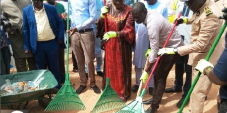 Rentrée scolaire : 460 établissements scolaires nettoyés sur un objectif de 1000 unités à Dakar (adjoint au gouverneur)