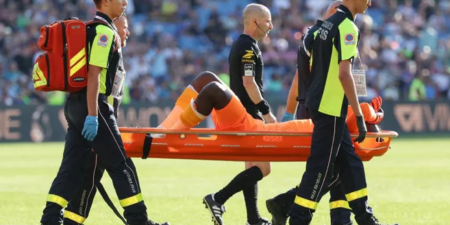 Sport-Football : le Clermont Foot 63 porte plainte contre le supporter qui a jeté un énorme pétard sur Mory Diaw