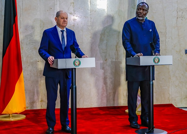 Coopération : Le Chancelier de la République fédérale d&rsquo;Allemagne, S.E. Olaf Scholz visite la Commission de la CEDEAO